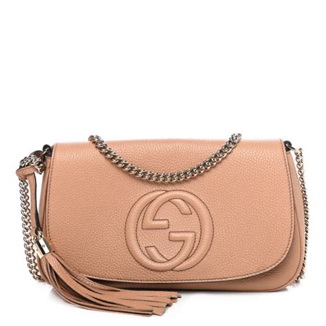 Gucci Pebbled Calfskin Medium Soho Flap Crossbody Camelia